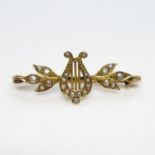 14ct Lyre brooch with small seed pearl 2.3g