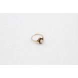 9ct Gold Vintage Opal & garnet Halo Ring (1.2g) Size