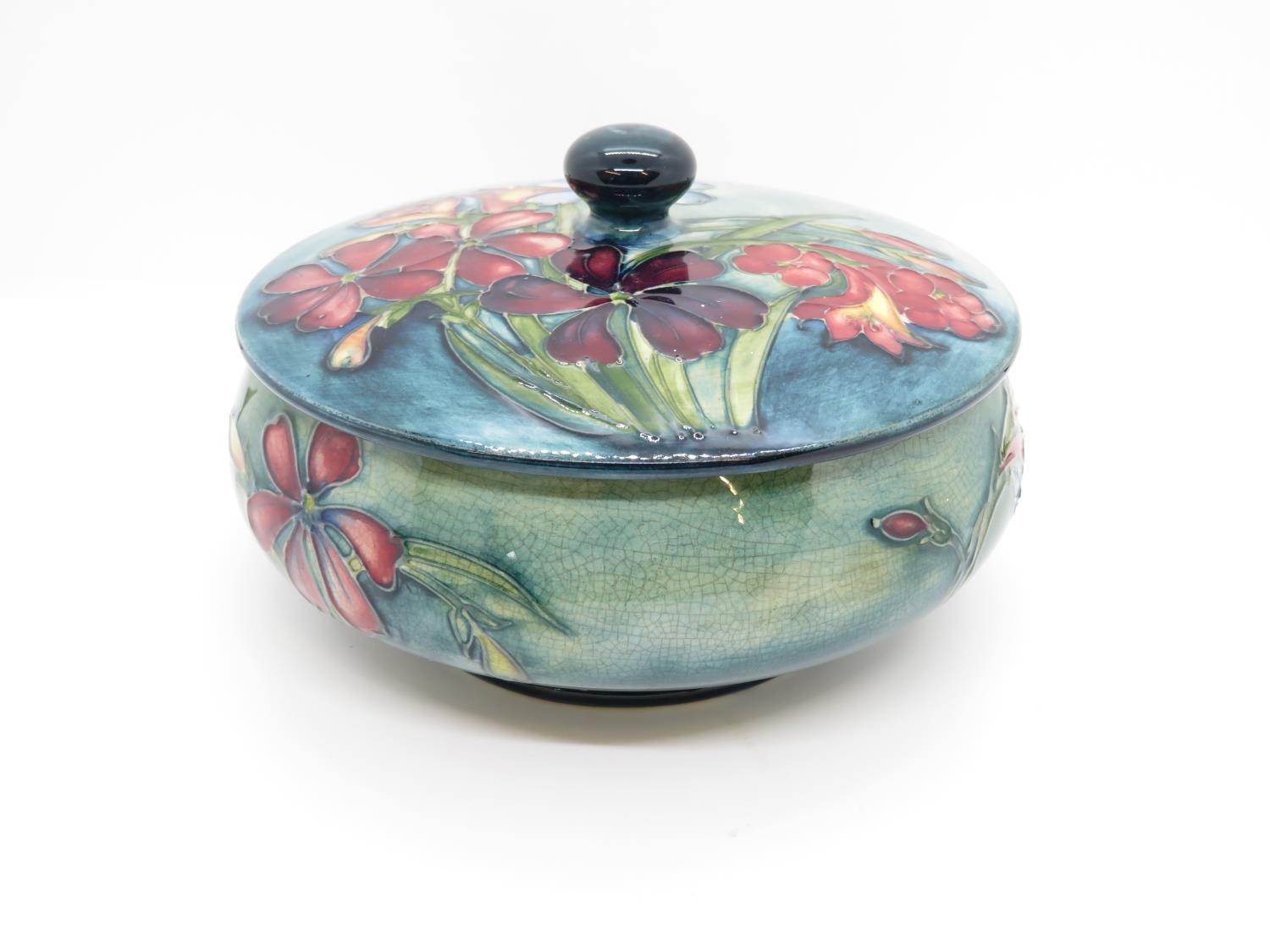 Early Moorcroft lidded bowl 6" dia. - Image 2 of 4