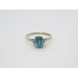 18ct white gold ring set with blue zircon size O