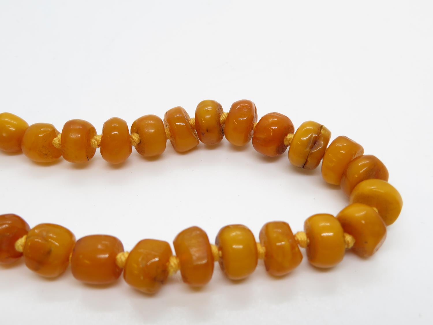 Set of butterscotch amber beads 19g - Image 2 of 3