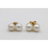 9ct gold cultured pearl stud earrings (3.3g)