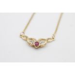 9ct gold vintage ruby & diamond pendant necklace (2.4g)