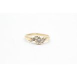 9ct gold diamond dress ring (1.9g) Size N