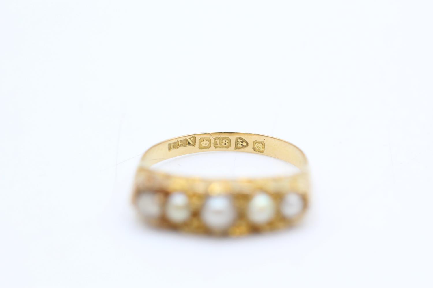 18ct gold antique pearl five stone dress ring - Hallmarked Chester (3.7g) Size M - Image 5 of 6