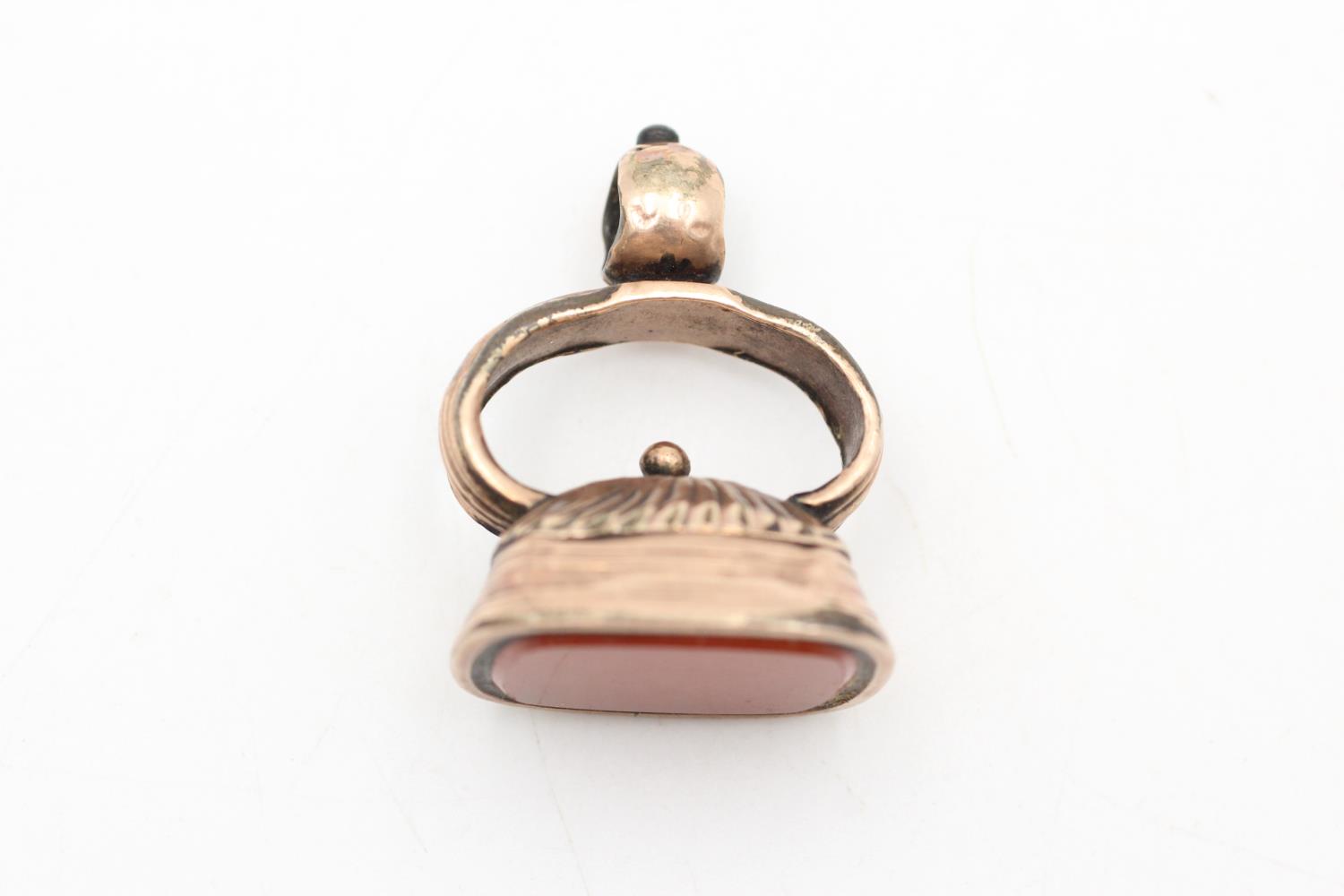 7ct gold antique carnelian fob seal pendant (12.7g)