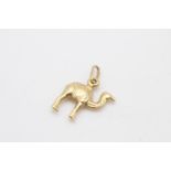18ct gold vintage camel charm/pendant (1.2g)