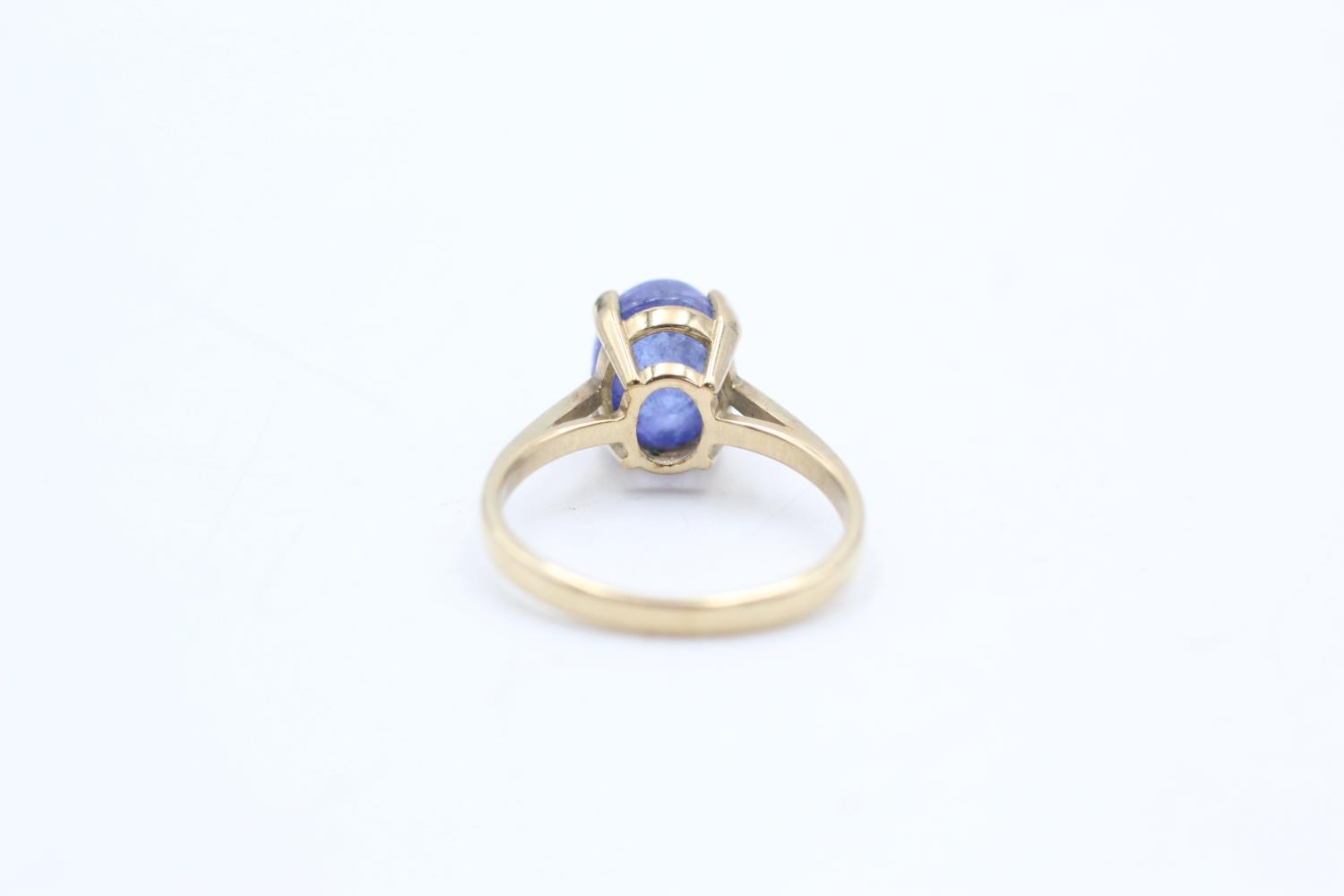 9ct gold tanzanite cabochon solitaire ring (3.2g) Size O - Image 3 of 5