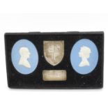 Queens Silver Jubilee plaque with 2 Wedgewood plaques