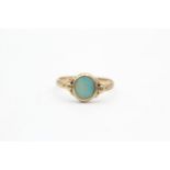 9ct gold opal bezel set ring (1.5g) Size I