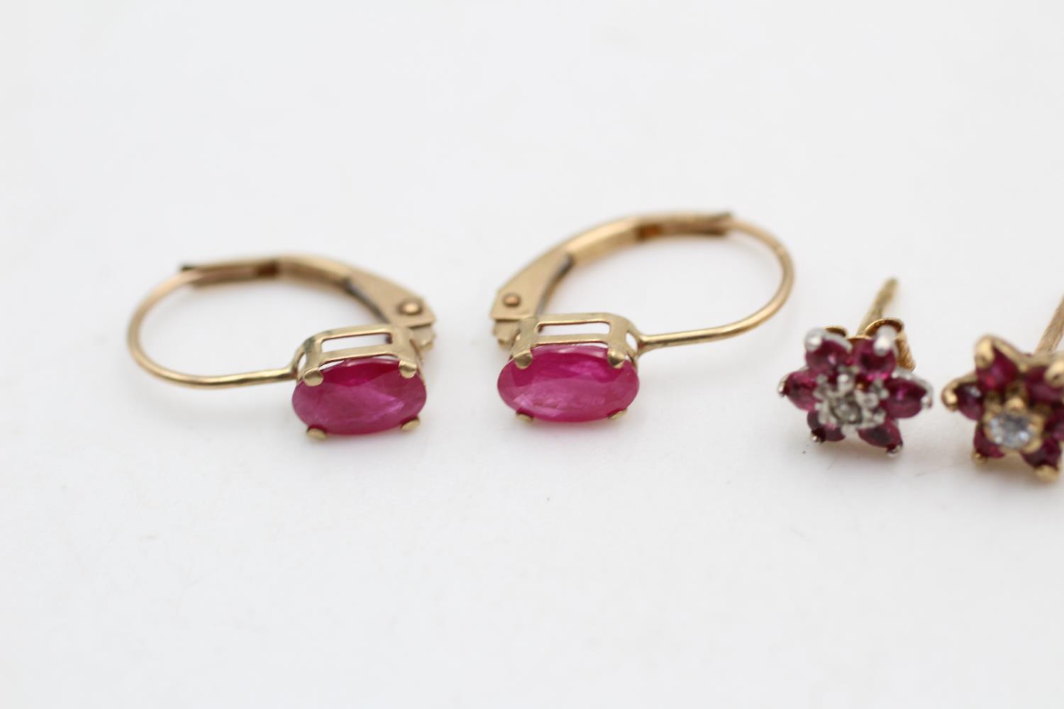 3 x 9ct gold gemstone earrings inc. diamond, ruby (2.3g) - Image 2 of 5