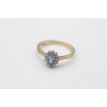 9ct gold sapphire & diamond halo dress ring (1.6g)