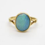 18ct and very bright blue opal ring size M 3g