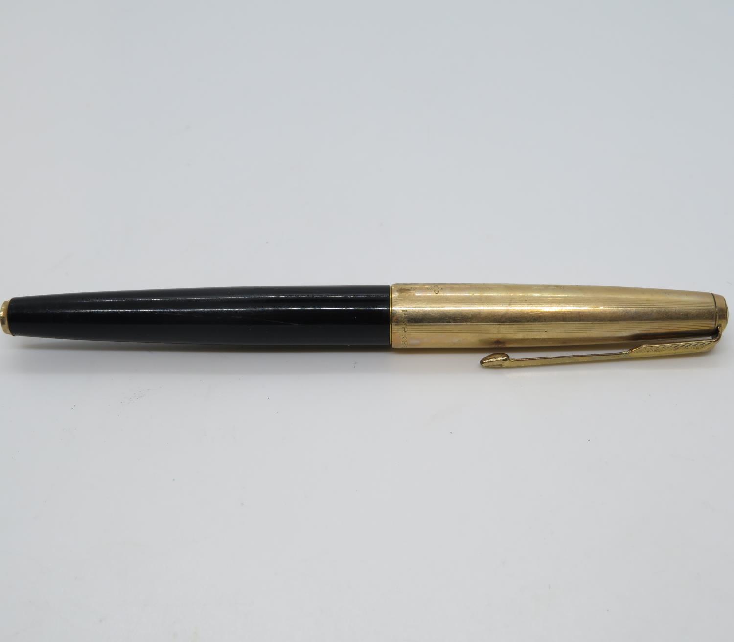 Parker 61 fountain pen slight damage (crack) to pen body otherwise good condition - Image 2 of 4