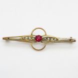 9ct antique bar brooch with pearls and red stone 2.2g