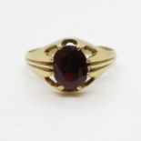 9ct gypsy style ring with garnet stone 3.5g size X