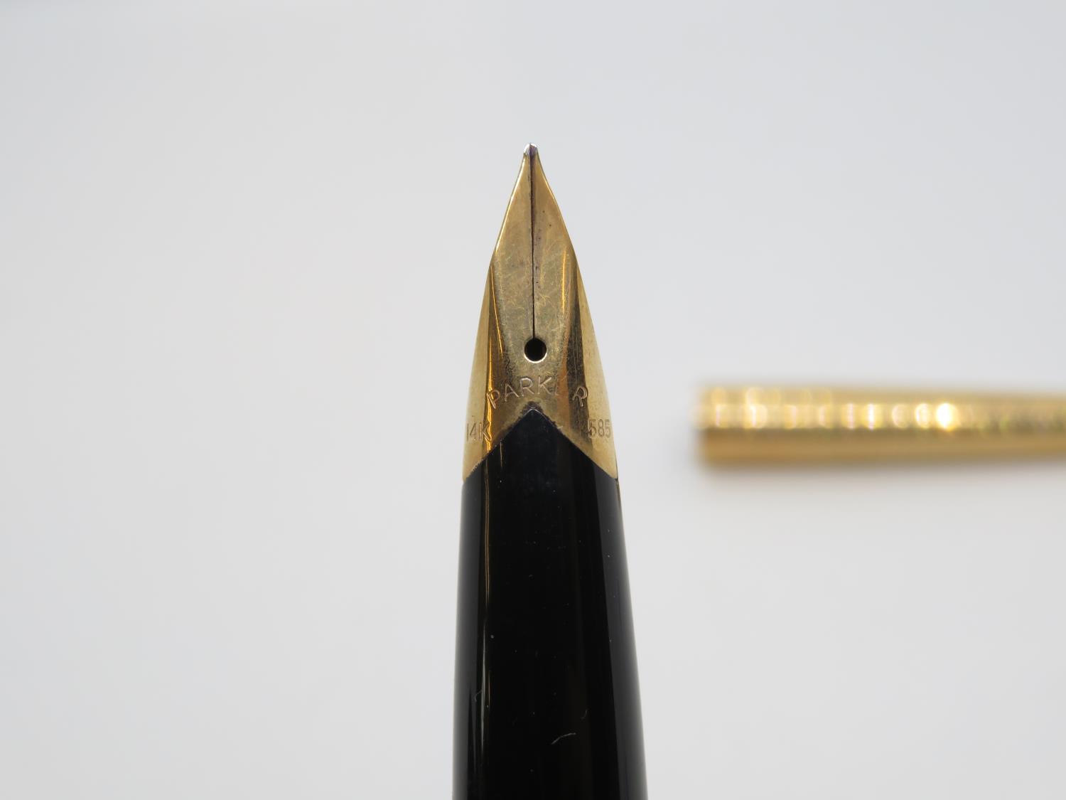 Parker gold plated 14ct nib fountain pen - Image 4 of 4