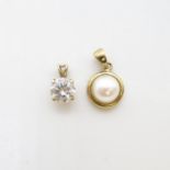 Pair of 9ct pendants one with pearl and one with CZ 2.5g