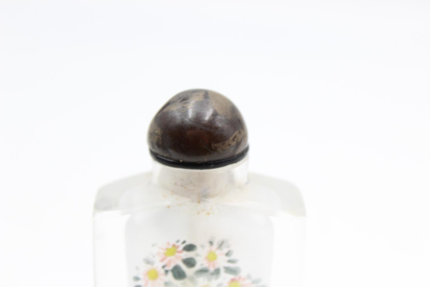 Antique Reverse Painted Glass SNUFF BOTTLE Cats with Dipper Scoop, Silver Topped - Bild 4 aus 5