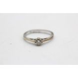 9ct white gold vintage diamond solitaire cathedral setting ring (2.1g)