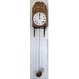 Comtoise Uhr/Pendeluhr/Burgunder Uhr, Email-Ziffernblatt mit römischen Ziffern, prunkvolles Messing