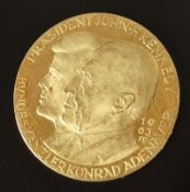 Goldmedaille, Konrad Adenauer und John F. Kennedy, 1963, Vorderseite: Büsten Adenauers und Kennedys