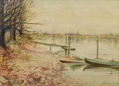 Künstler des 20. Jahrhunderts, "Uferblick", im Herbst, im Hintergrund Blick auf Stadt, rechts unten
