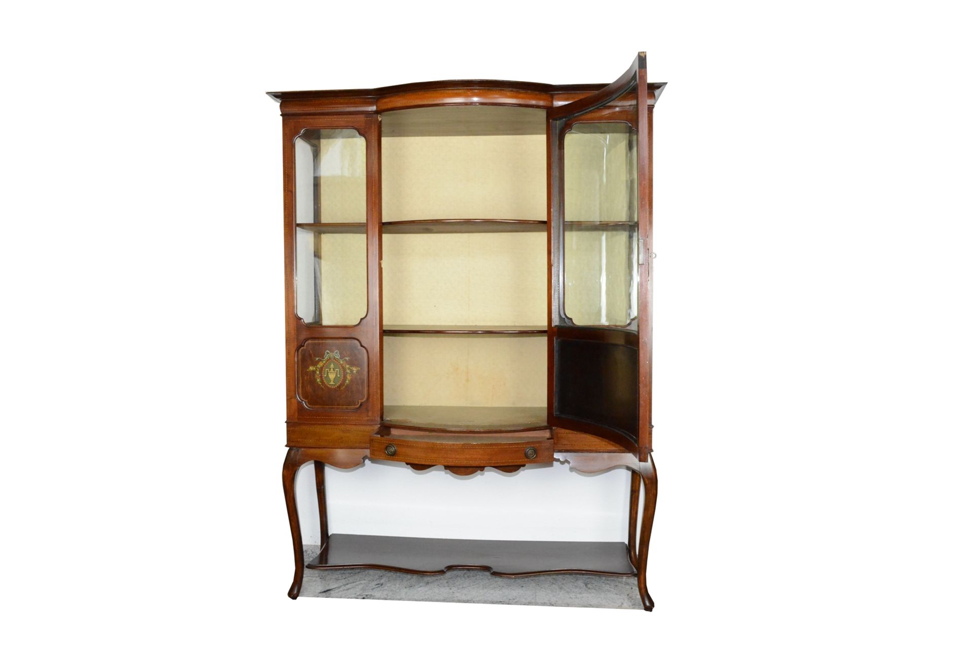 Elegant display case, beautiful polychrome decorations in the centre, mouth-blown glass with small  - Image 2 of 5