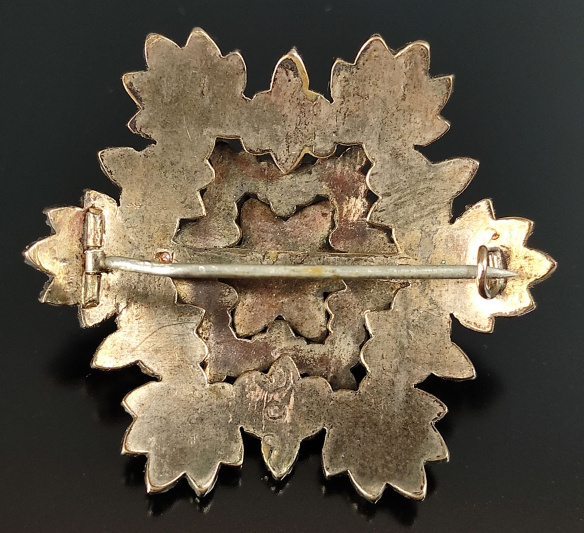 Garnet brooch, star-shaped, probably silver, 19th century, 9,8g, diameter ca. 4,2cm - Image 3 of 3