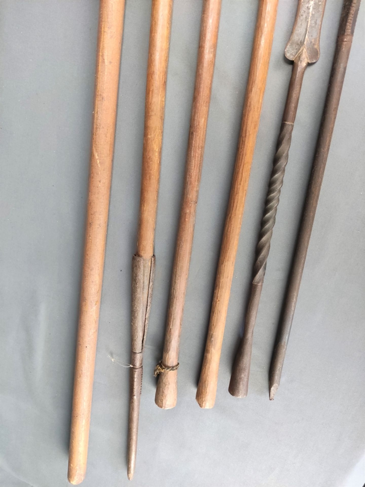 Convolute of five spears, and one spearhead, three with lancet-shaped blades and conical spouts, two - Image 3 of 3