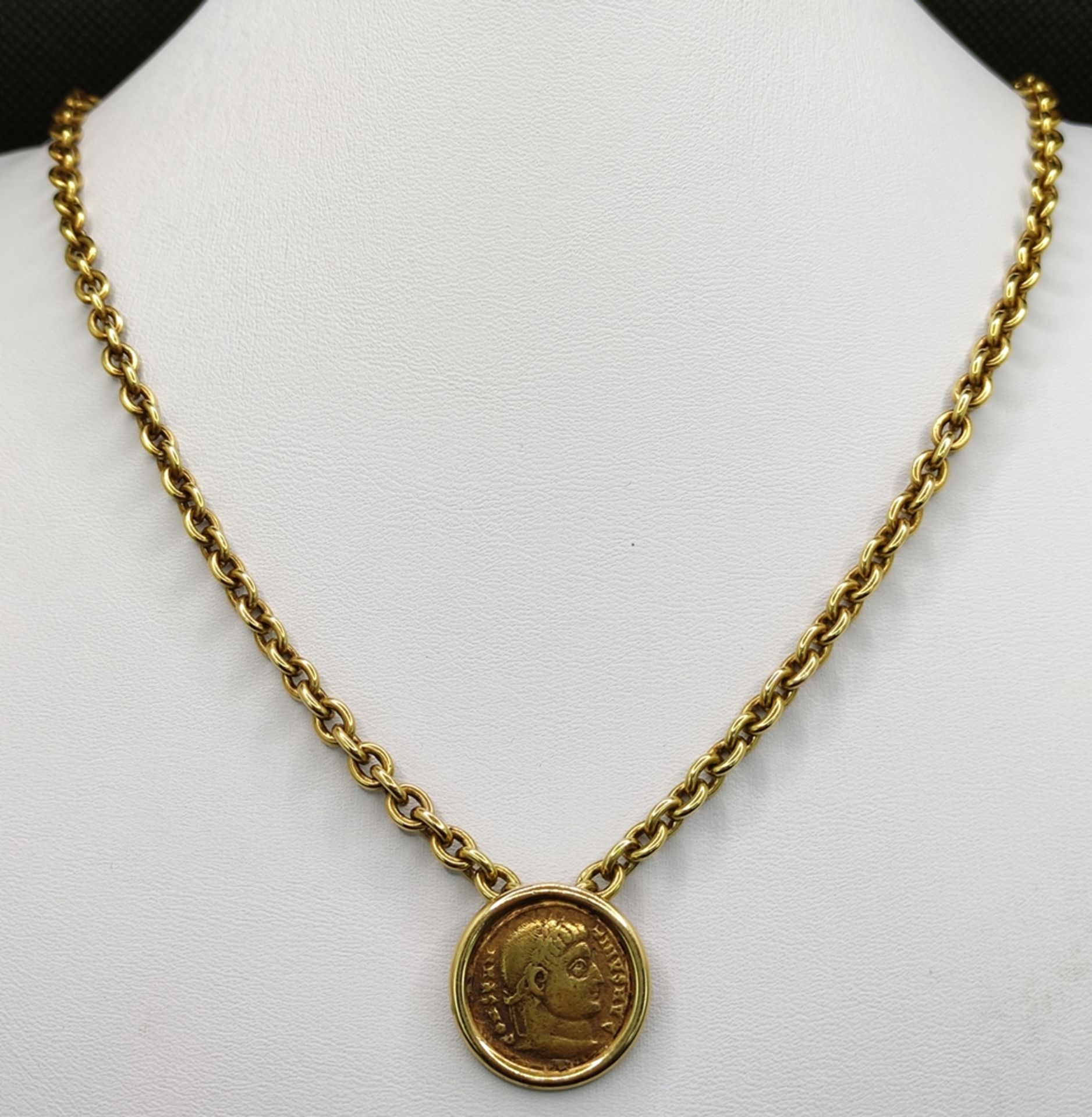 Anchor chain, square, 750/18K yellow gold, with gilt bronze follis from the beginning of the 4th - Image 2 of 4