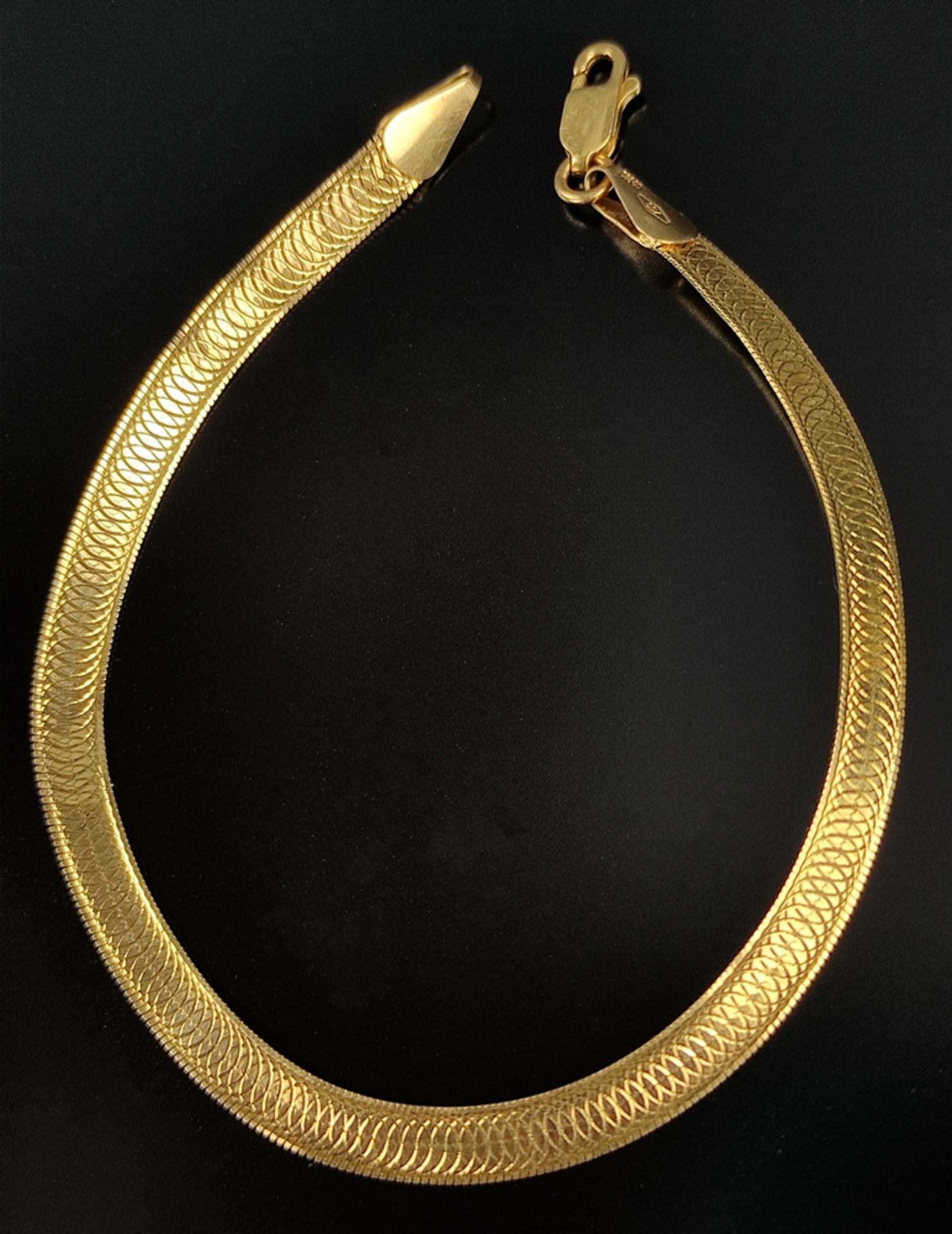 Bracelet, very finely crafted, lobster clasp, 750/18K yellow gold, 5.9g, length 19.5cm, hooks