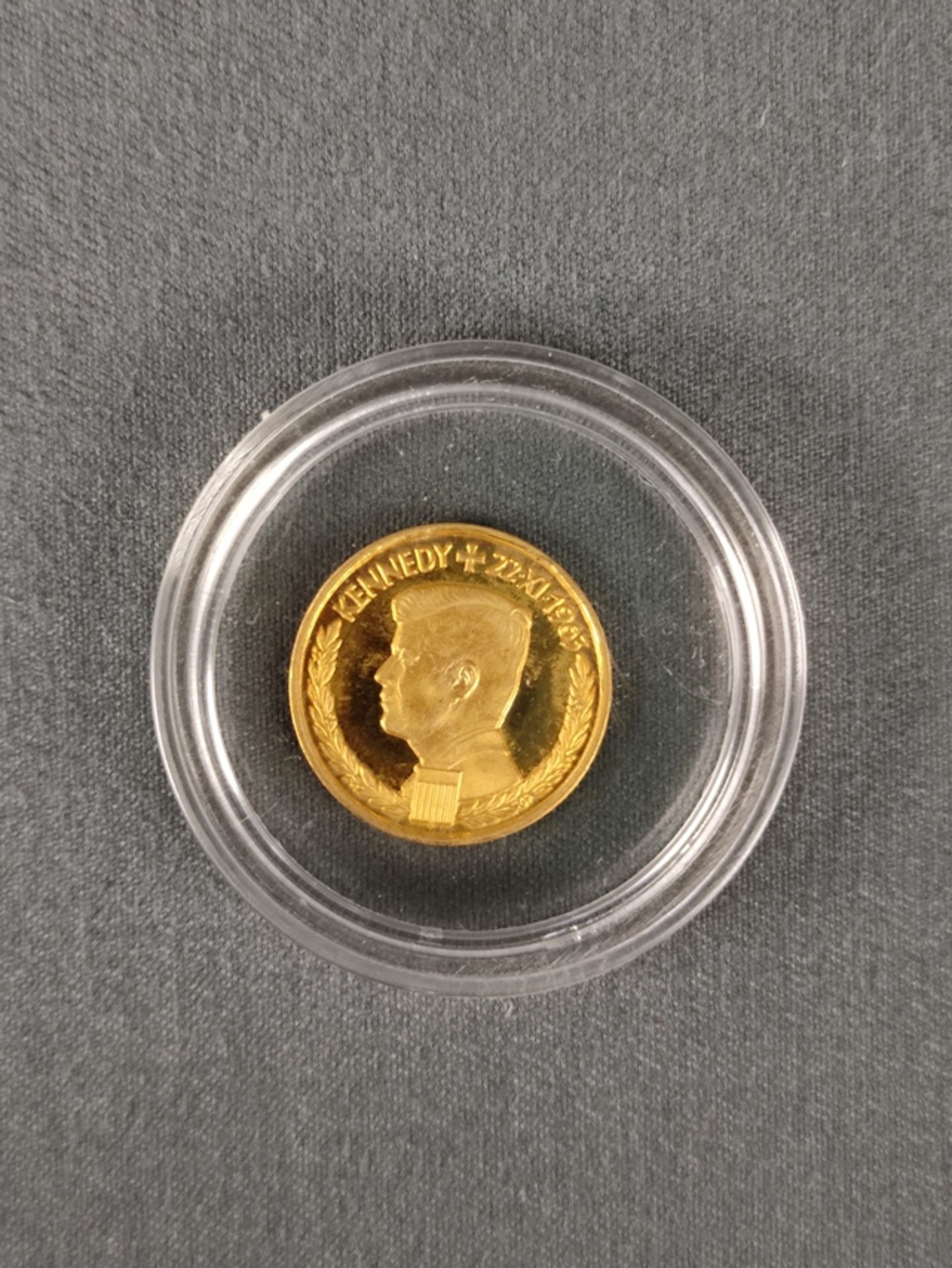 Gold-Medaille, 0,5 Dukat, John F. Kennedy, 1963, 980 Gold, 1,8g, Durchmesser 15mm