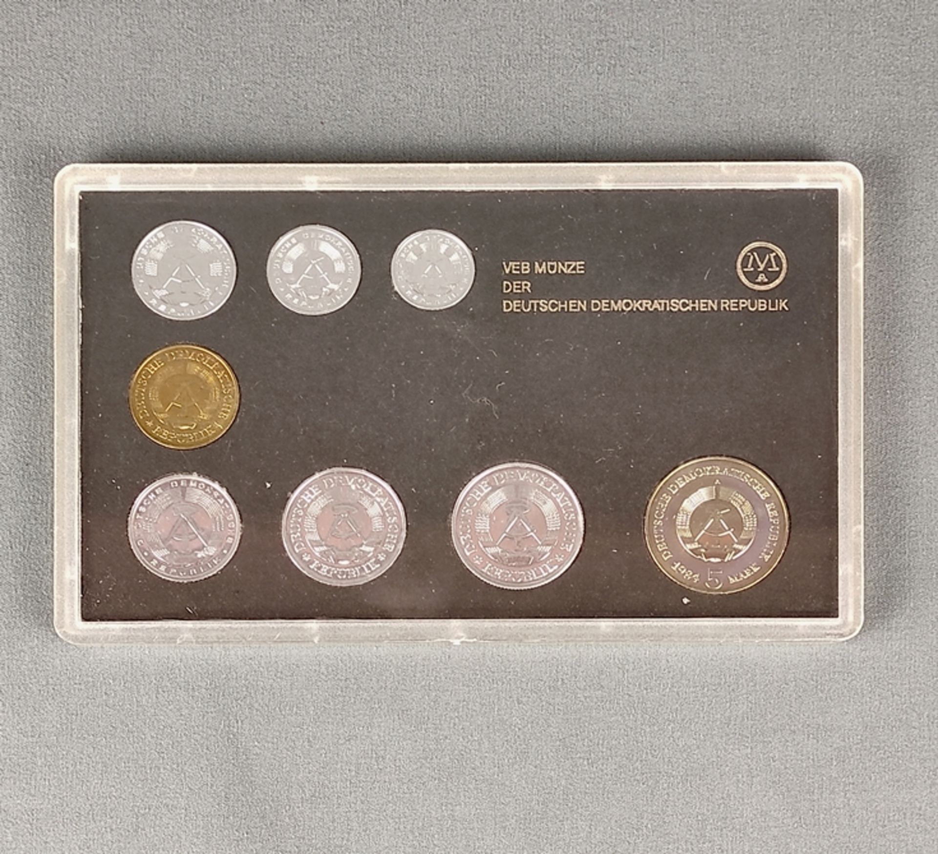 KMS, DDR-Mini, mit Brandenburger Tor, 1 Pfennig - 2 Mark, 1984, in Originalverpackung - Bild 2 aus 2