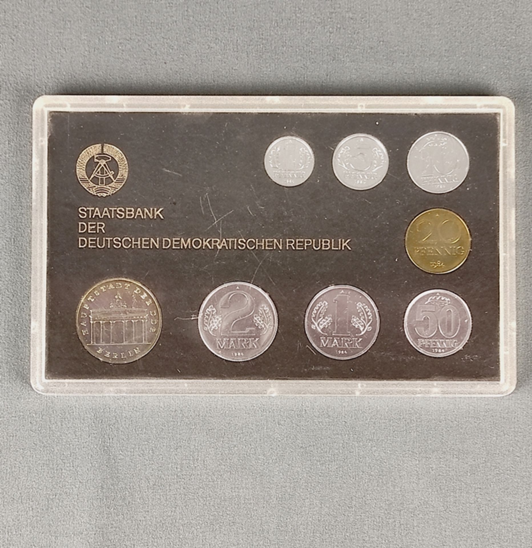 KMS, DDR-Mini, mit Brandenburger Tor, 1 Pfennig - 2 Mark, 1984, in Originalverpackung