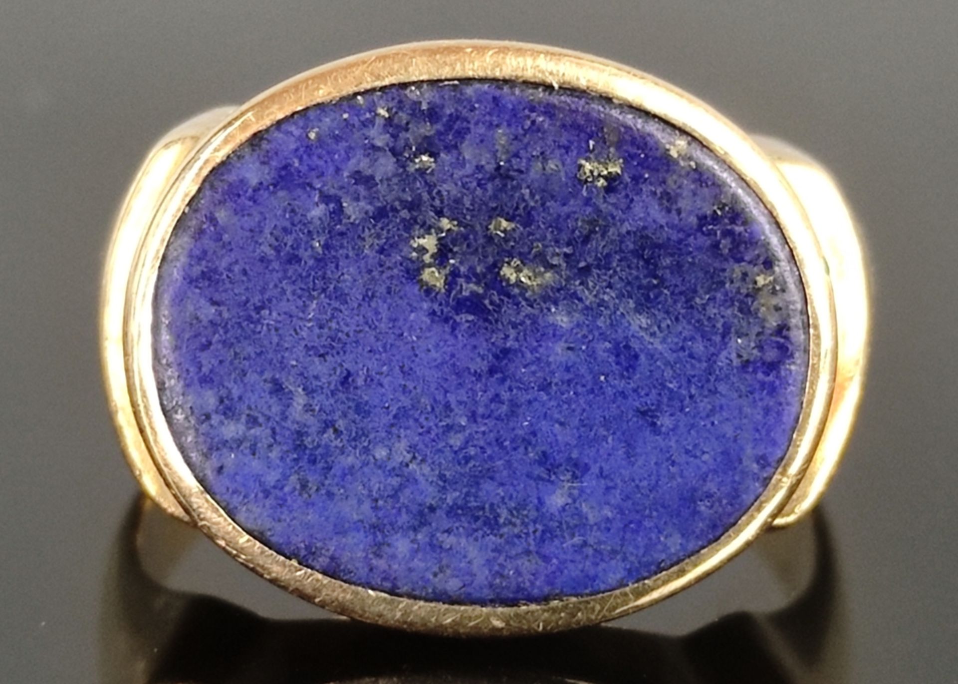 Siegel-Ring, mittig große ovale Lapislazuli-Platte (16,5x13,6mm), 585/14K Gelbgold, 6,8g, Ringgröße - Bild 2 aus 4