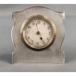 Reise-Uhr, England, rückseitig mit kleinem Aufsteller, Sterlingsilber, Birmingham, George V., 1925,