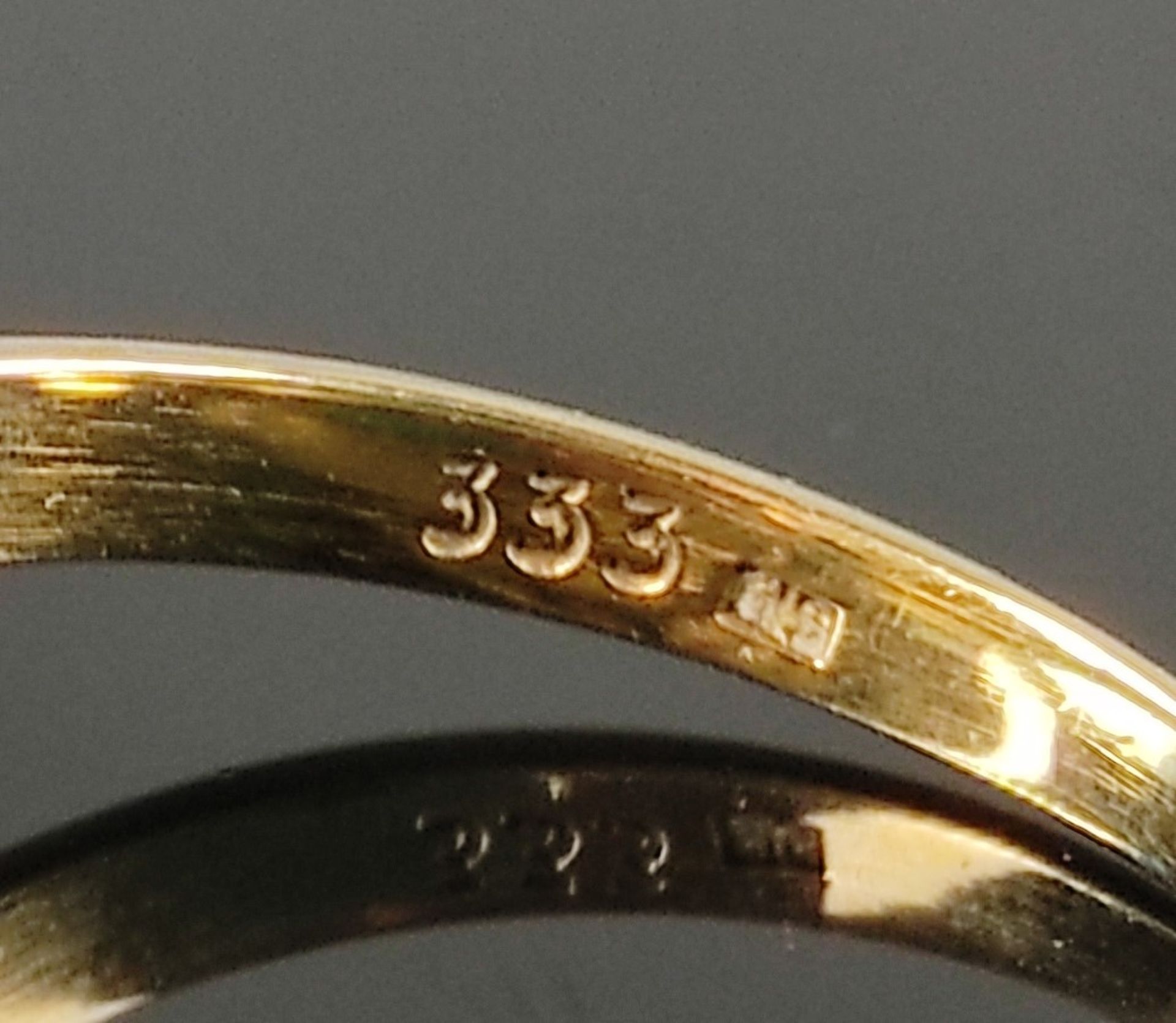 Perl-Ring, mittig runde Perle mit schönem weißen Lüster, 333/8K Gelbgold, 2,1g, Ringgröße 52 - Bild 5 aus 5