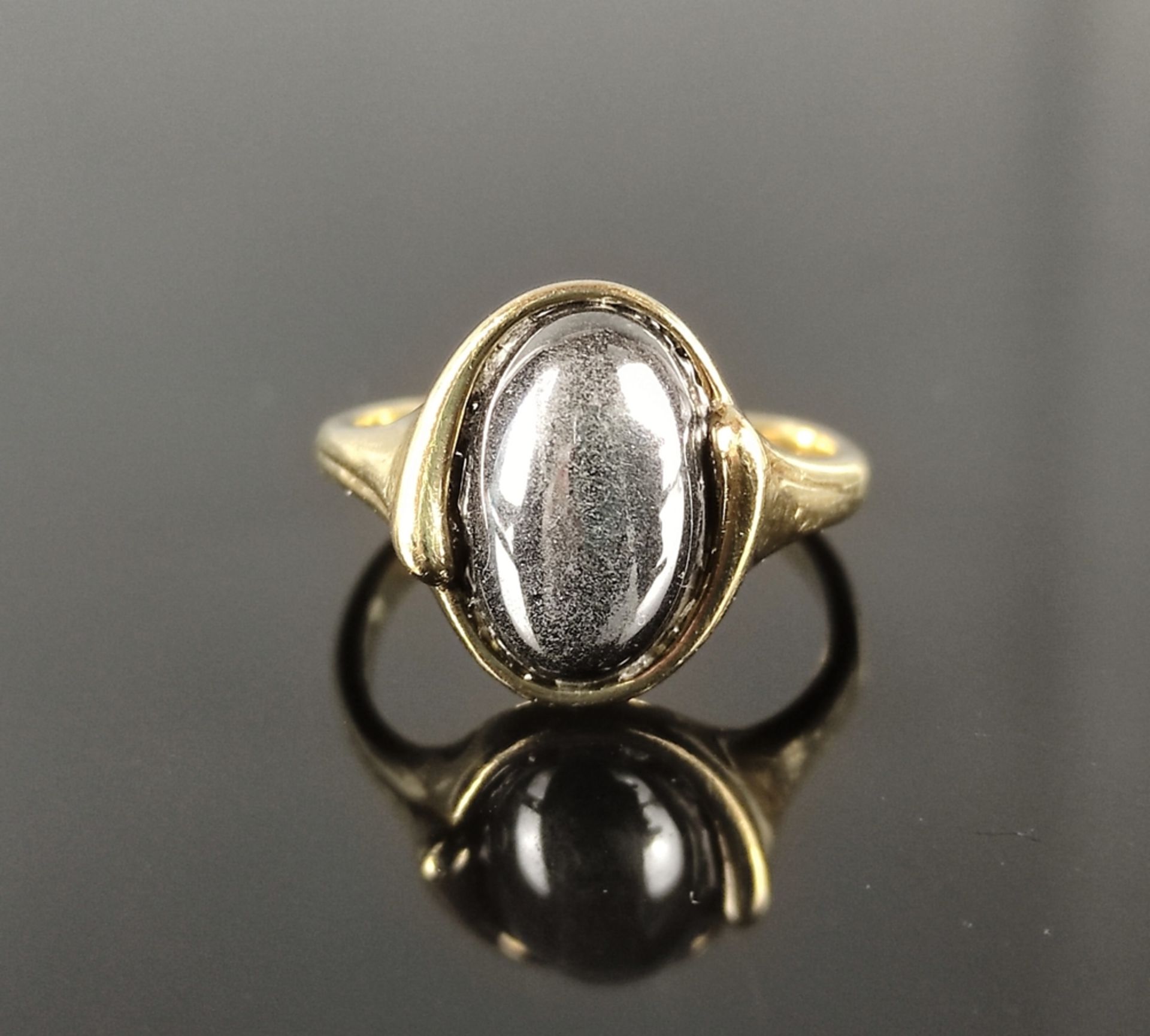 Hämatit-Ring, Cabochon, eingefasst in 333/8K Gelbgold, 4,1g, Ringgröße 51 - Bild 2 aus 4