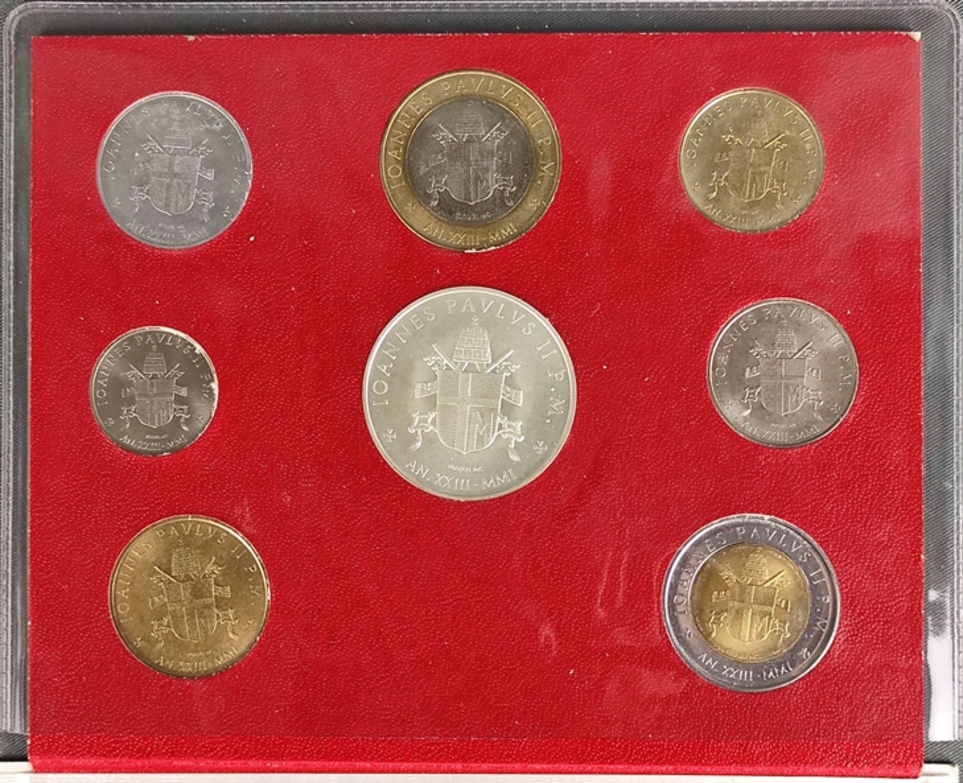 Vatikan KMS 2001, 8 Münzen: 10, 20, 50, 100, 200, 500, 1000, Lire, und 1000 Lire Silbermünze, Silbe - Bild 2 aus 2