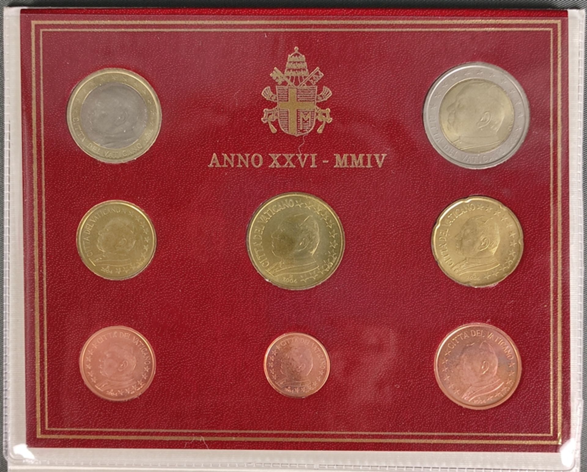 Vatikan KMS 2004, Pontifikat von Johannes Paul II., 8 Münzen, 1 und 2 Euro, 50, 20, 10, 5, 2 und 1 