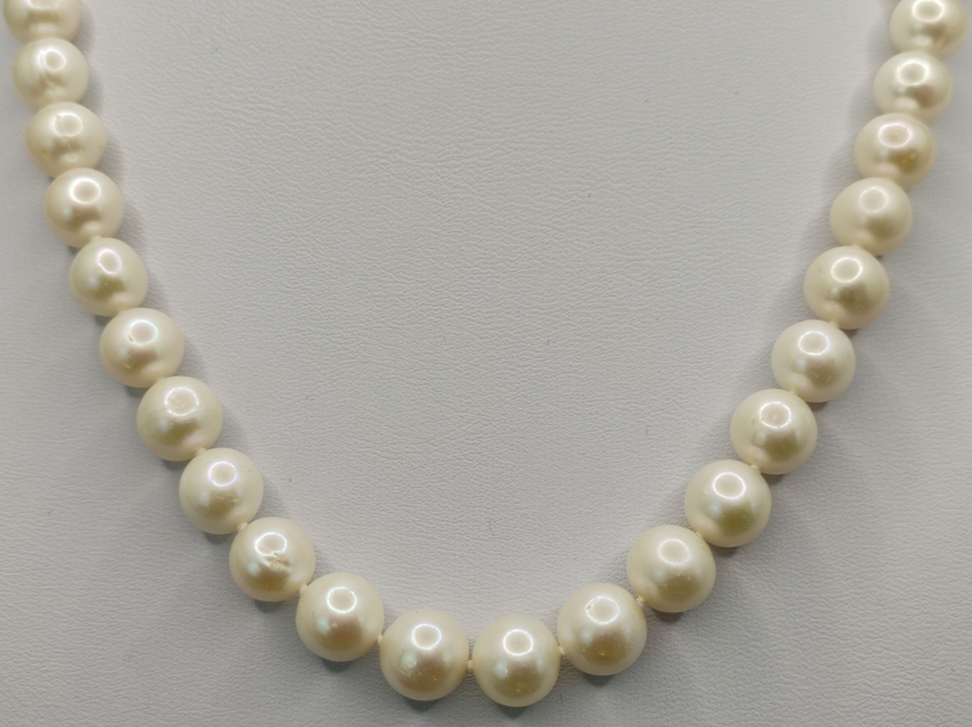 Perlenset, bestehend aus Armband (Länge 20cm) und Kette (Läge 46cm), je mit Magnetverschluss, vergo - Bild 2 aus 6