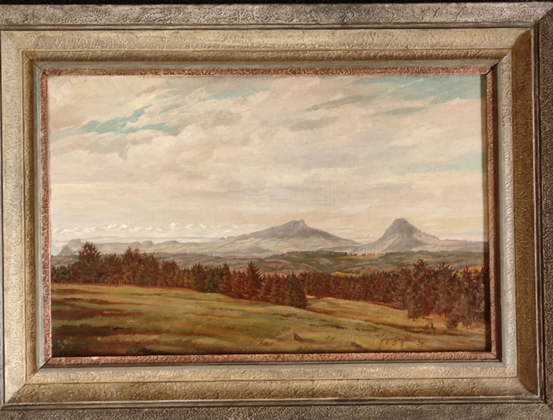 Geißler, Hugo (1895-1956 Tuttlingen) "Hegau Landschaft", mit Bergpanorama, Öl auf Platte, rechts un - Bild 2 aus 4