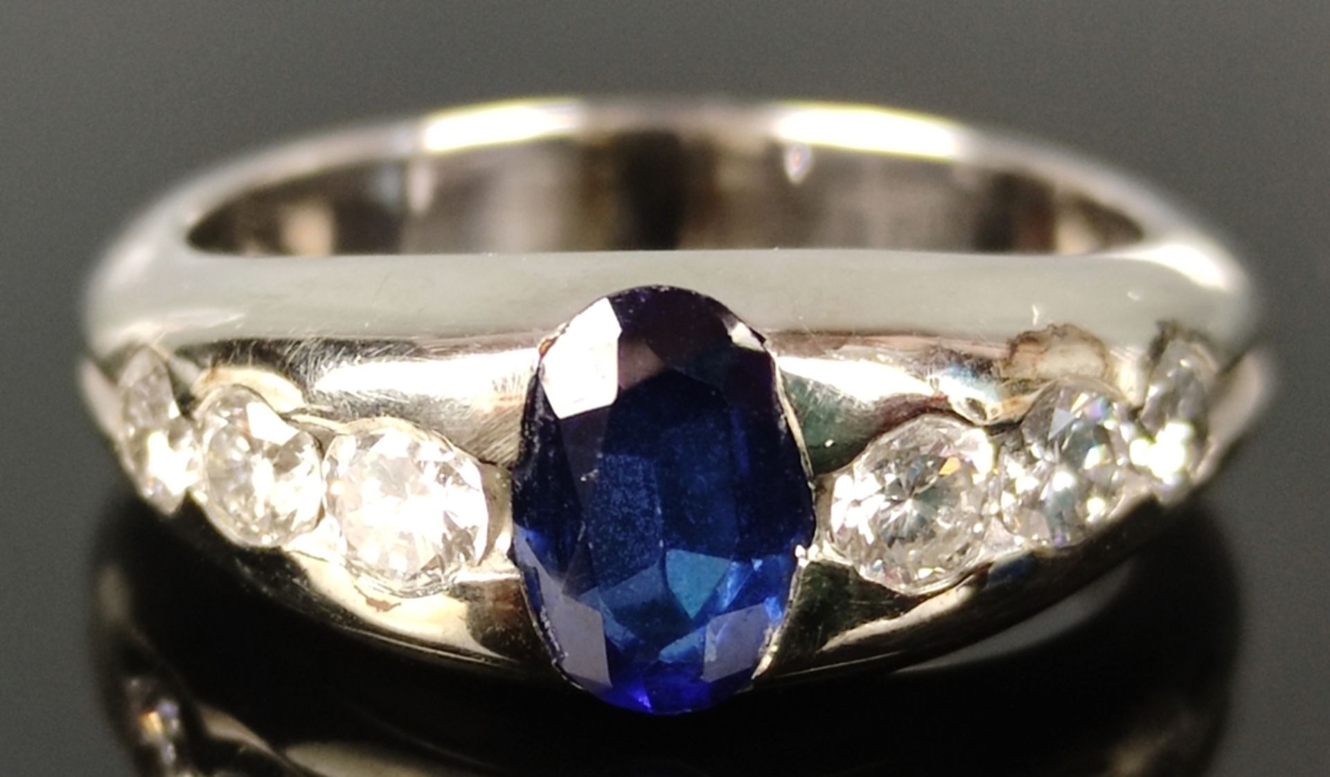 Sapphire diamond ring, 6 diamonds, together ca. 0,60ct, W/VVS-SI and one sapphire ca. 1ct of good q - Image 2 of 3