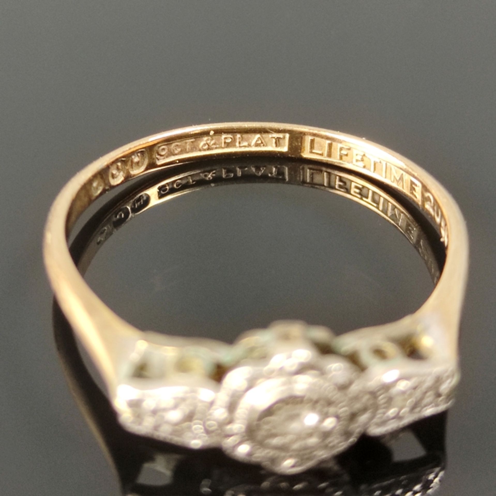 Antiker Brillant-Ring, besetzt mit drei Diamantrosen, 375/9K Gelbgold und Platin, bezeichnet "Lifet - Bild 5 aus 5