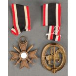 2 Auszeichnungen, 3. Reich, 1xKriegsverdienstkreuz II. Klasse mit Schwertern, zwei Bänder anbei und