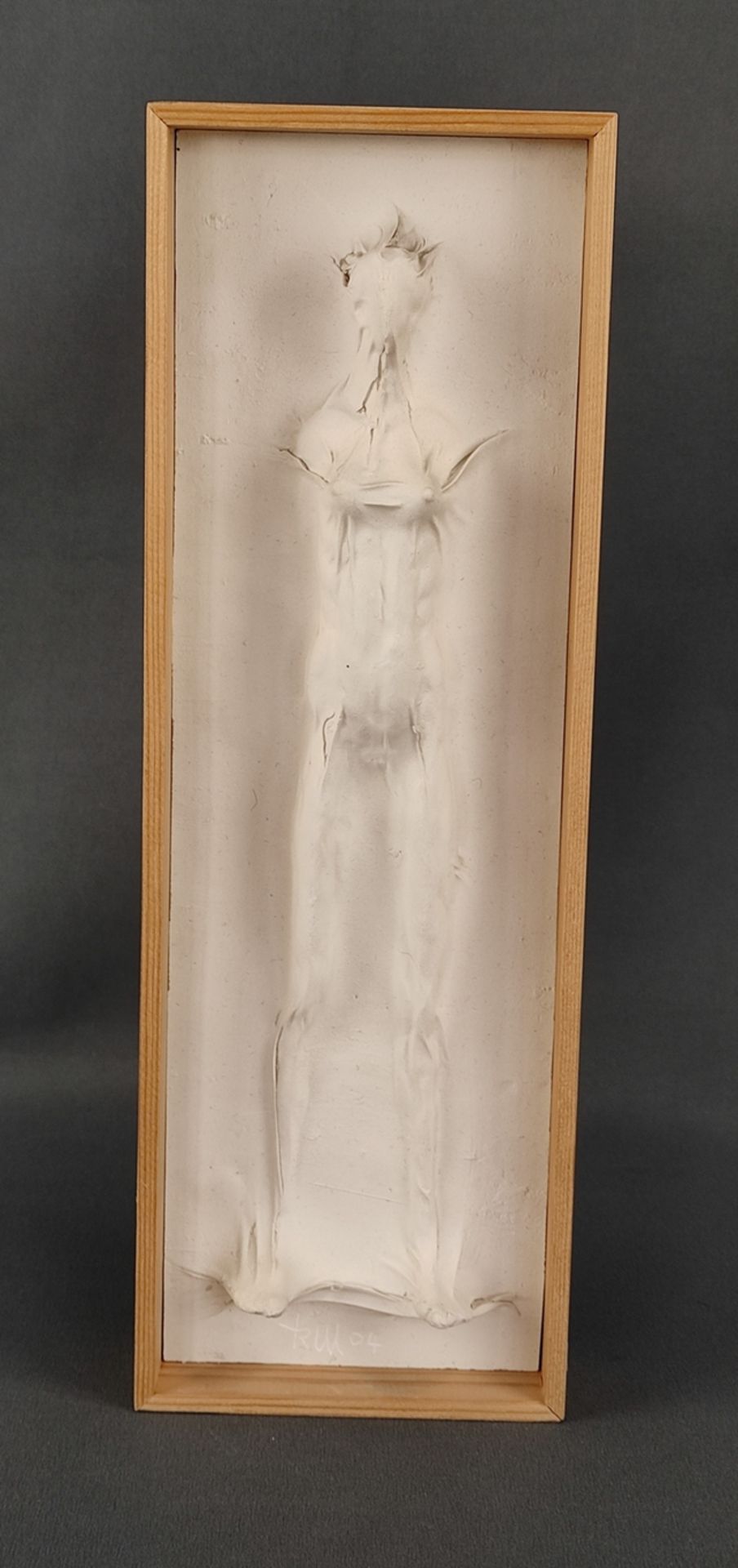 Martin, Roland (1927 Tuttlingen) "Female Figure", under cloth, plaster cast in wooden frame, monogr