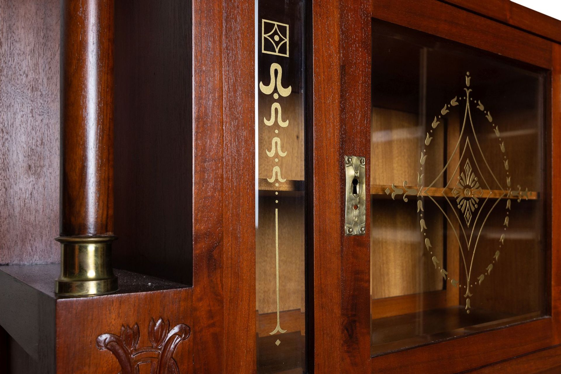 Art Nouveau countertop crockery cabinet, early 19th century. - Image 2 of 4