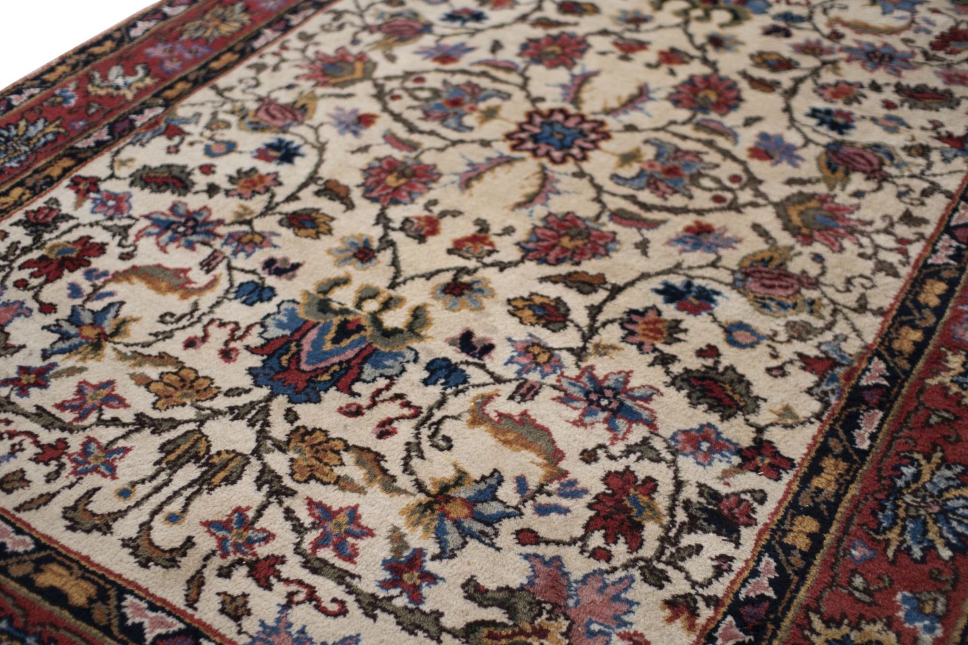 Carpet - Image 3 of 7