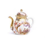 Teapot Meissen around 1730